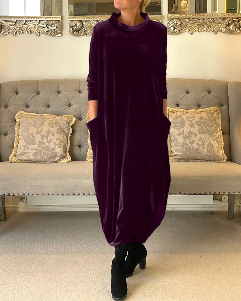 Chic Velvet Dress Featuring Practical Pockets for Ultimate Comfort