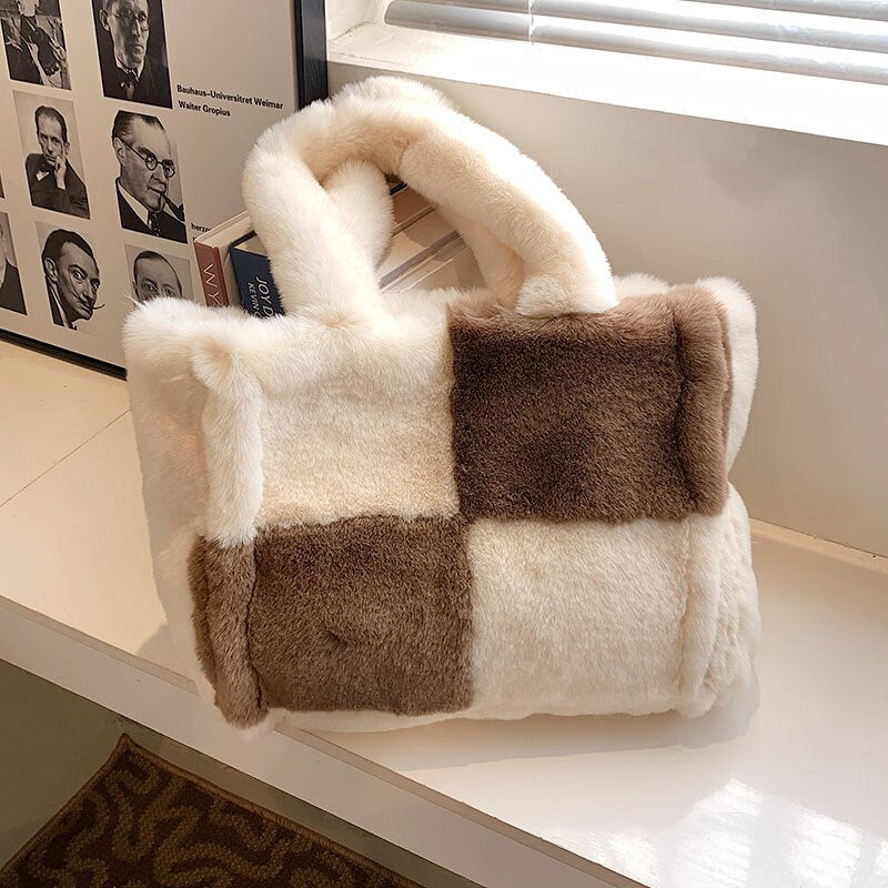 Dante Plush Handbag: The Must-Have Chic Winter Accessory for Women