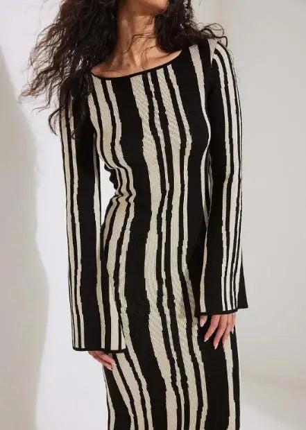 Stacey - Elegant Floral Maxi Dress