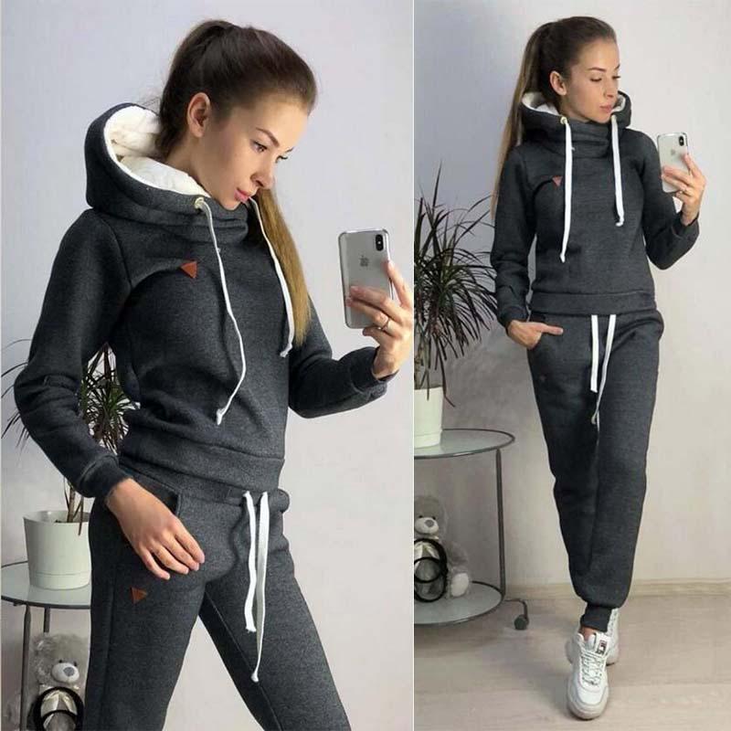 DROOM - Chic and Comfortable Athletic Jogging Set for Perfect Relaxation
