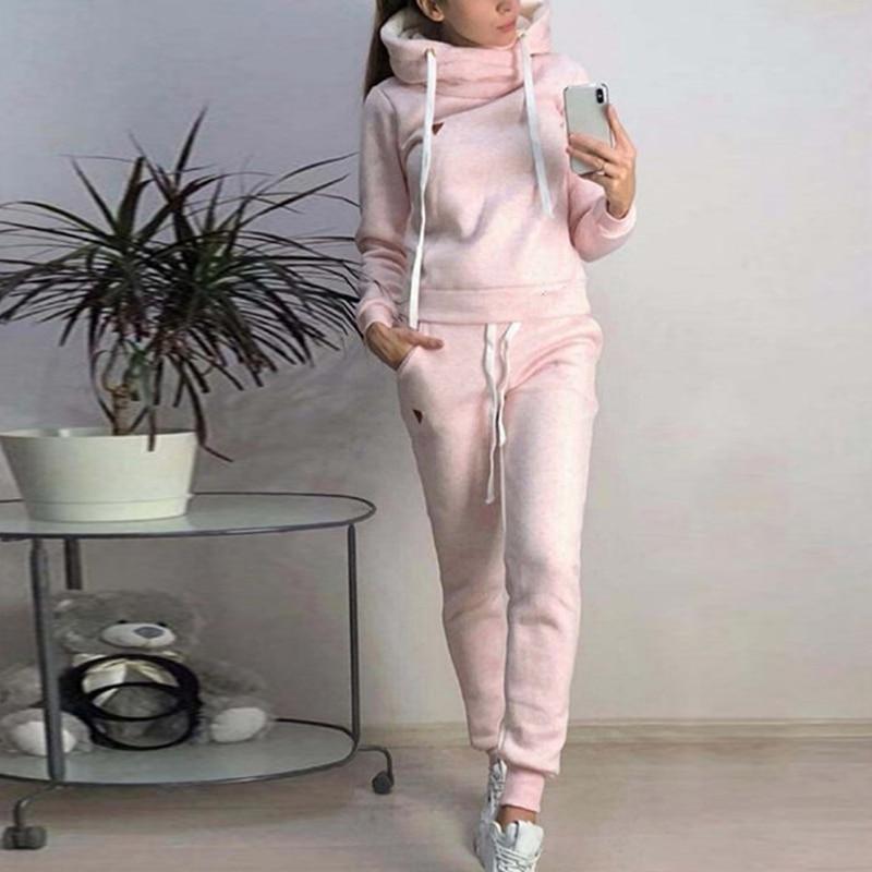 DROOM - Chic and Comfortable Athletic Jogging Set for Perfect Relaxation