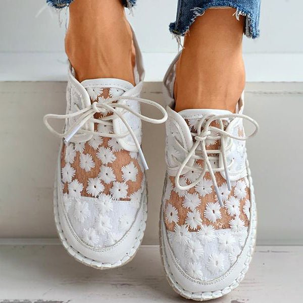 Embroidered Liz Sports Sneakers